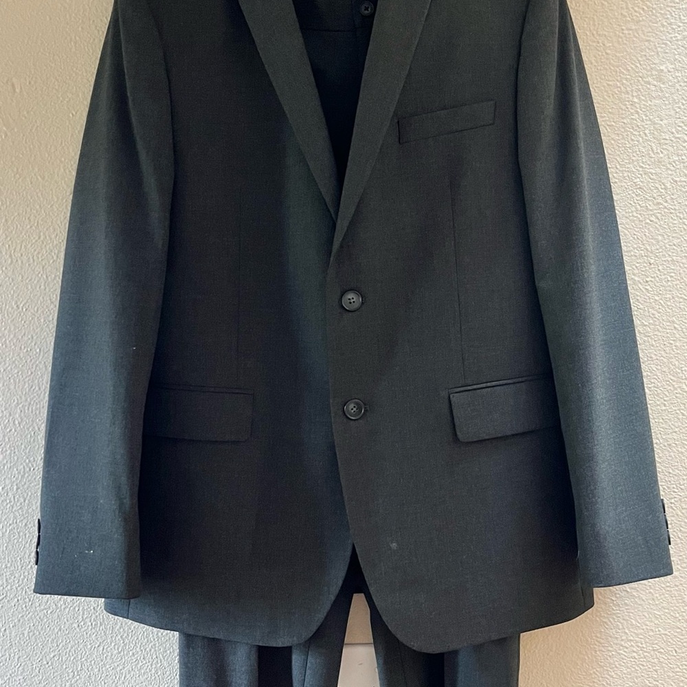 Joseph Abboud Charcoal Gray Boy’s Suit